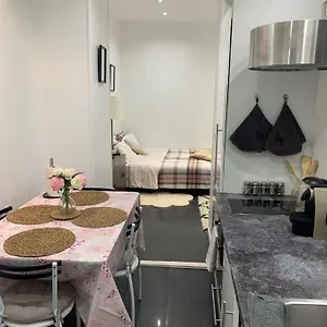 - 18 Appartement